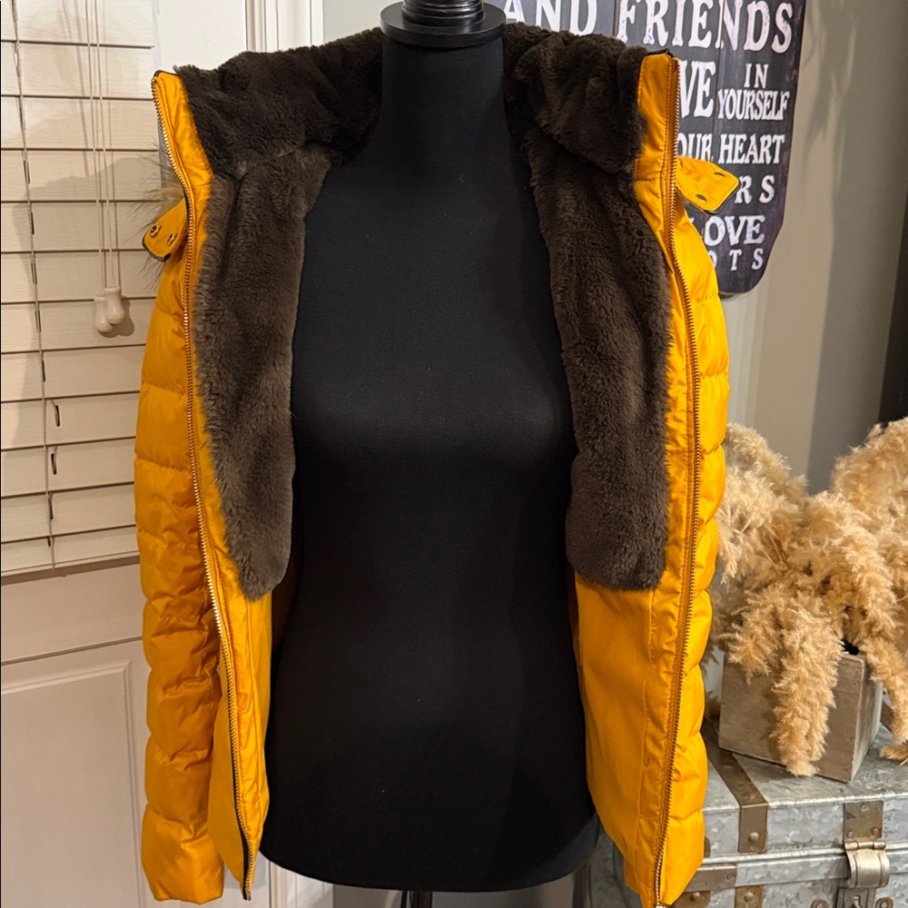 4X HP! 🌈 ZARA winter puffer coat, faux fur, removable hood mustard size sm - Picture 8 of 15
